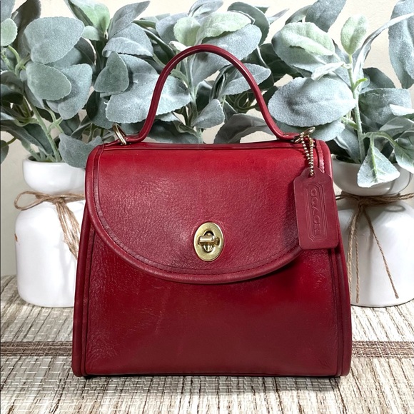 ❤️SOLD❤️ Vintage Coach Red Regina Bag 9983 - Picture 3 of 12